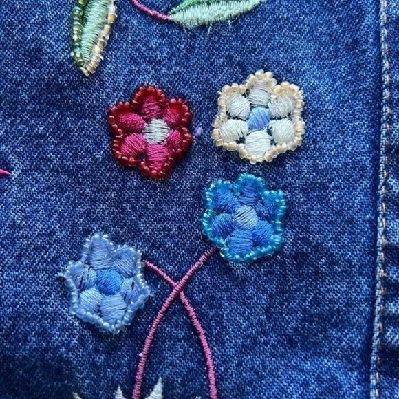 The Quacker Factory Embroidered Denim Jacket Floral & Butterfly Design Size M - Picture 9 of 14